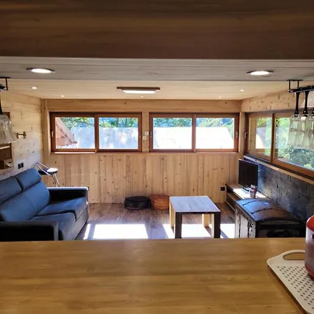 Appartement Avec Vue Panoramique à Champagny - La Joubarbe